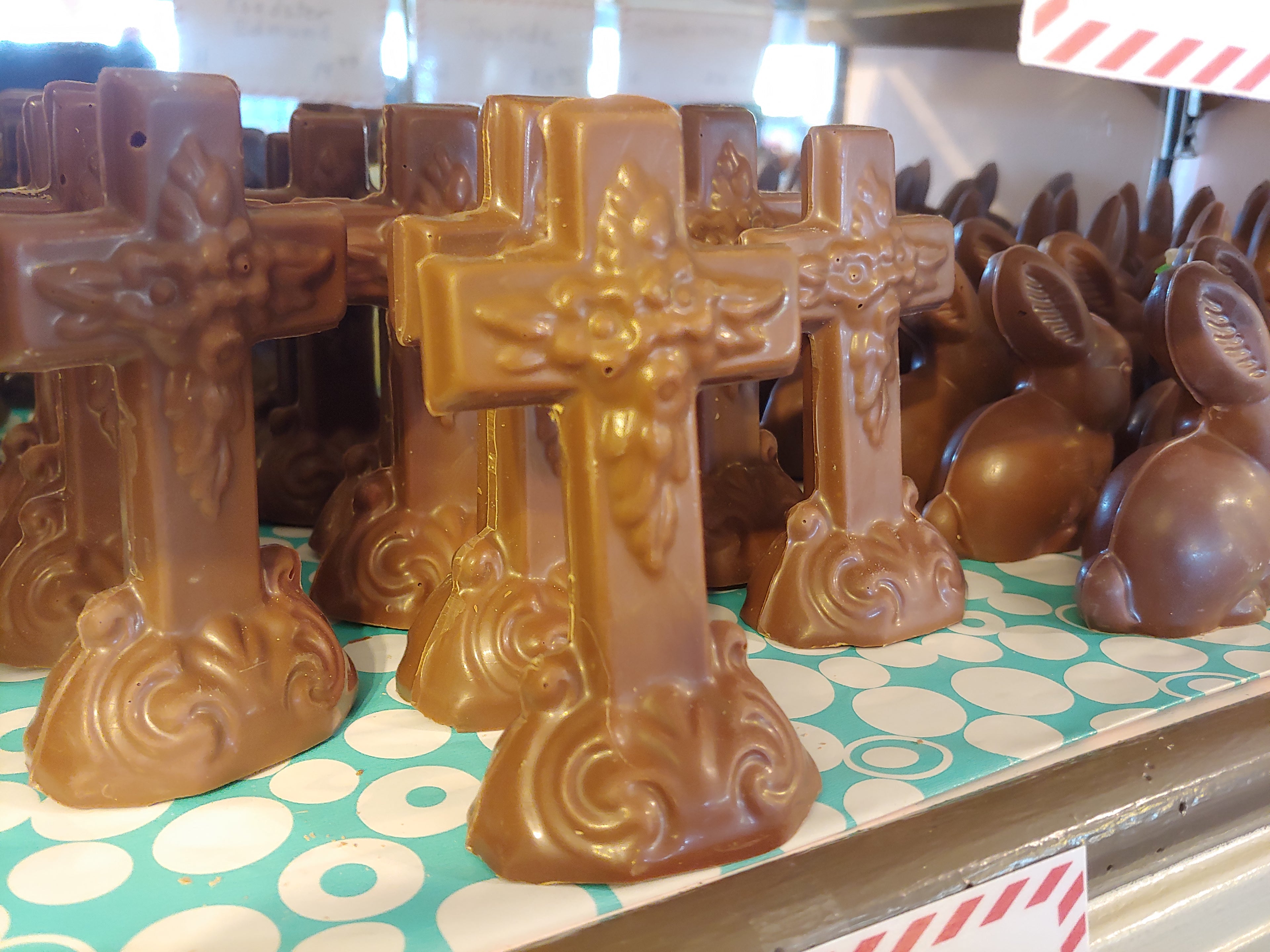 Cross, Medium