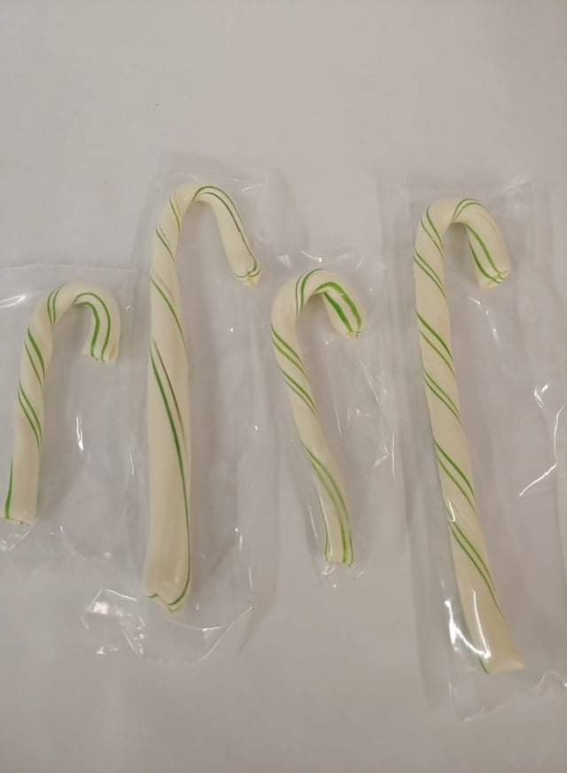 Hand- Rolled Candy Canes - Peterson's Candies