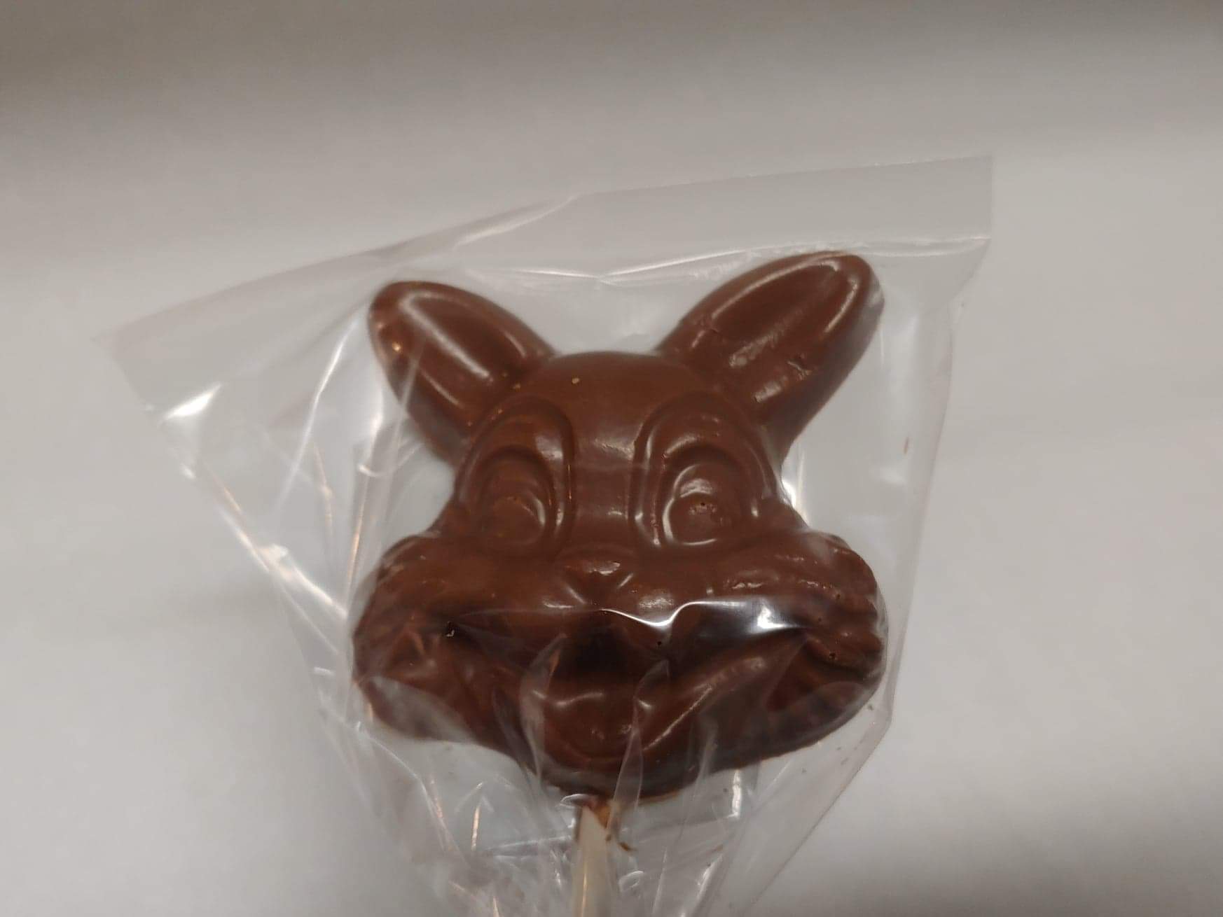 Wide Whisker Bunny Sucker 1 1/8 oz.